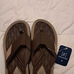 George Men Slippers(Sizes 9)